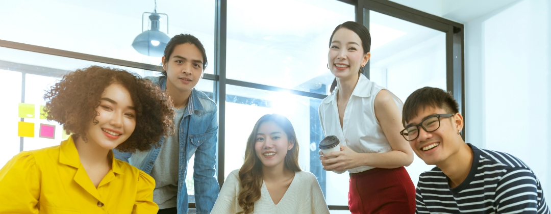 与全球最佳雇主  非凡娱乐光电<br>
一起探索未来职涯可能